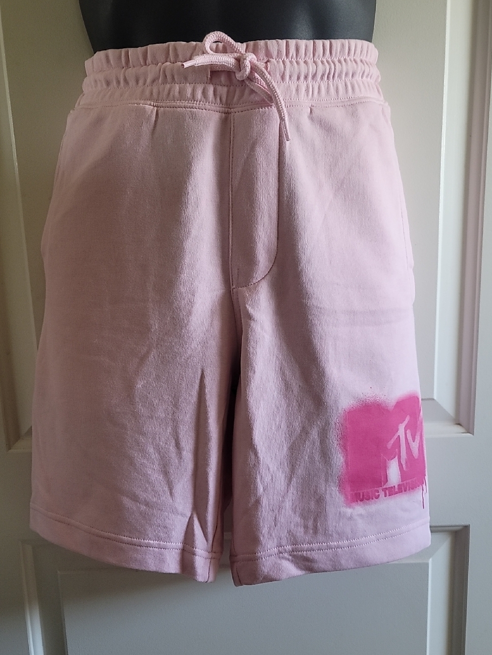H&M Light Pink Cotton Drawstring Athletic Shorts with MTV Logo